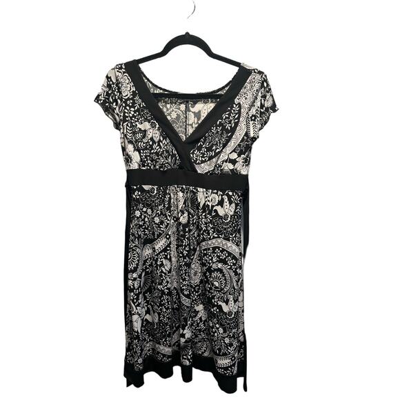 Women’s Trixxi floral dress with tie‎ - Picture 1 of 4